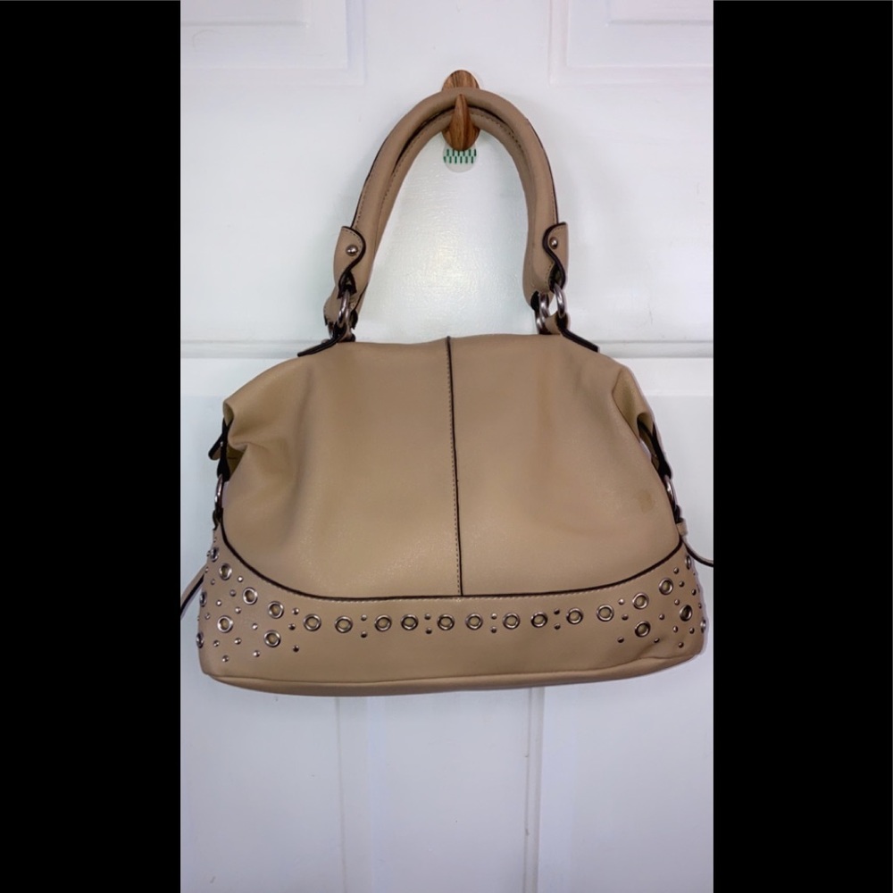 Cosmopolitan purse